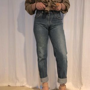 Vintage Levi’s High-waisted Jeans